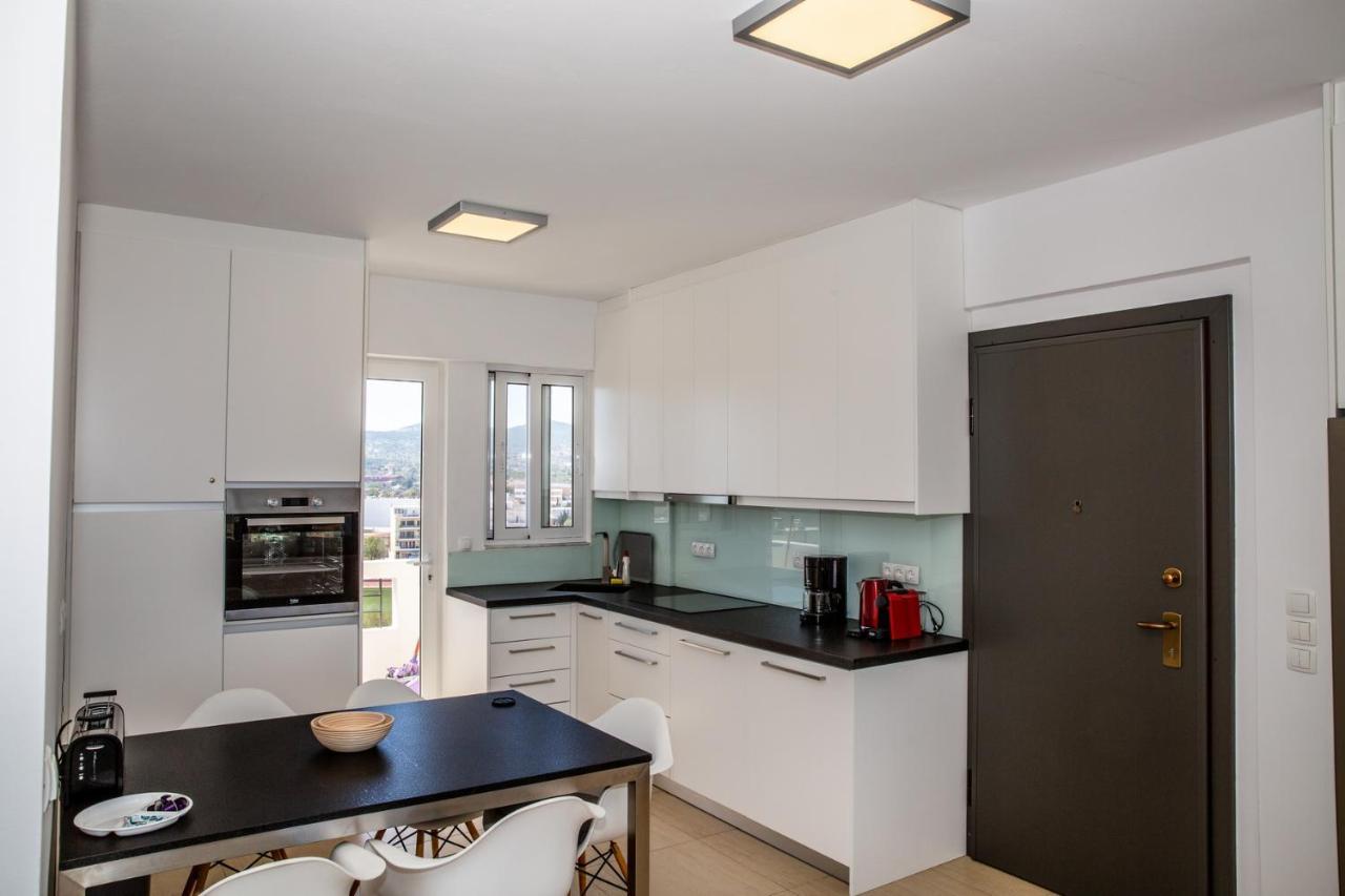 Komfort City Apartment "Elias" Mit Meerblick In Lavrio Kültér fotó